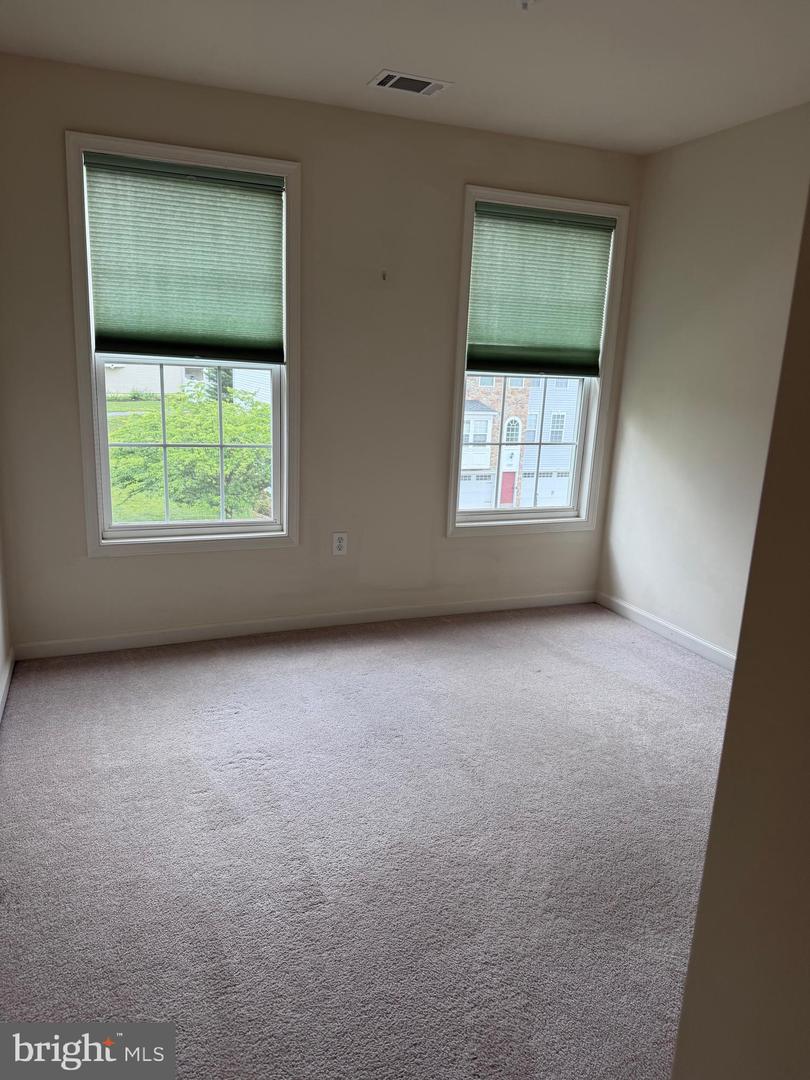 10329 Lantern Ln Property Photo 25