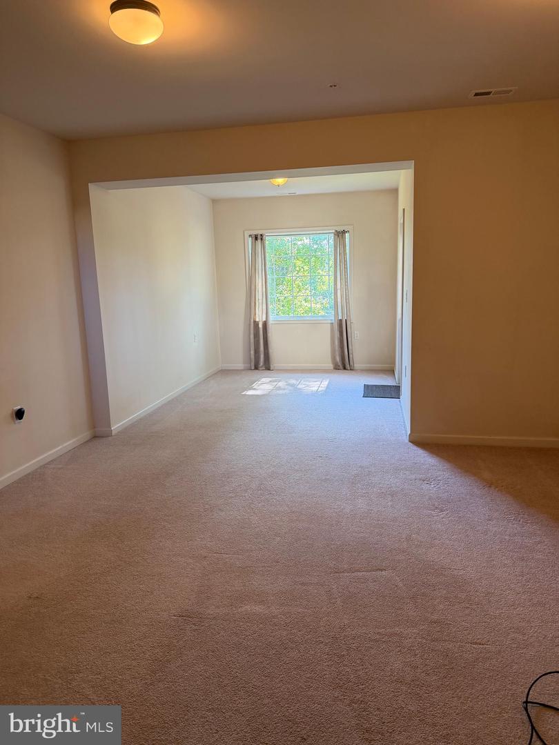 10329 Lantern Ln Property Photo 32