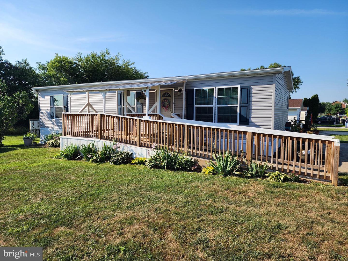 14125 ZINNIA LN