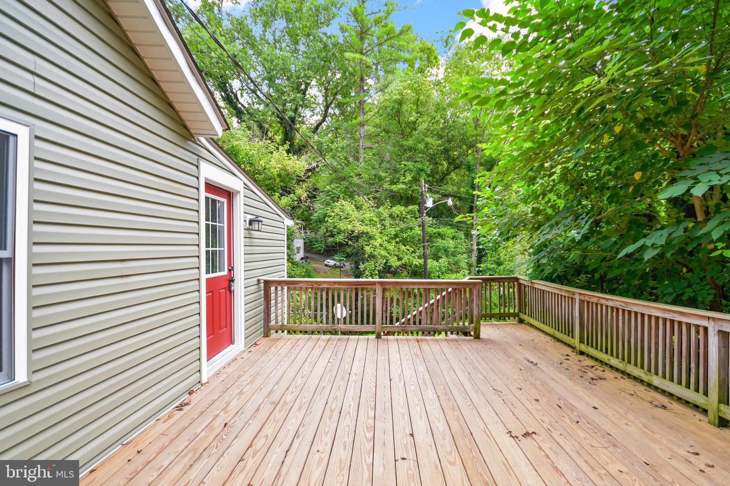 17414 Millers Sawmill Rd Property Photo 9