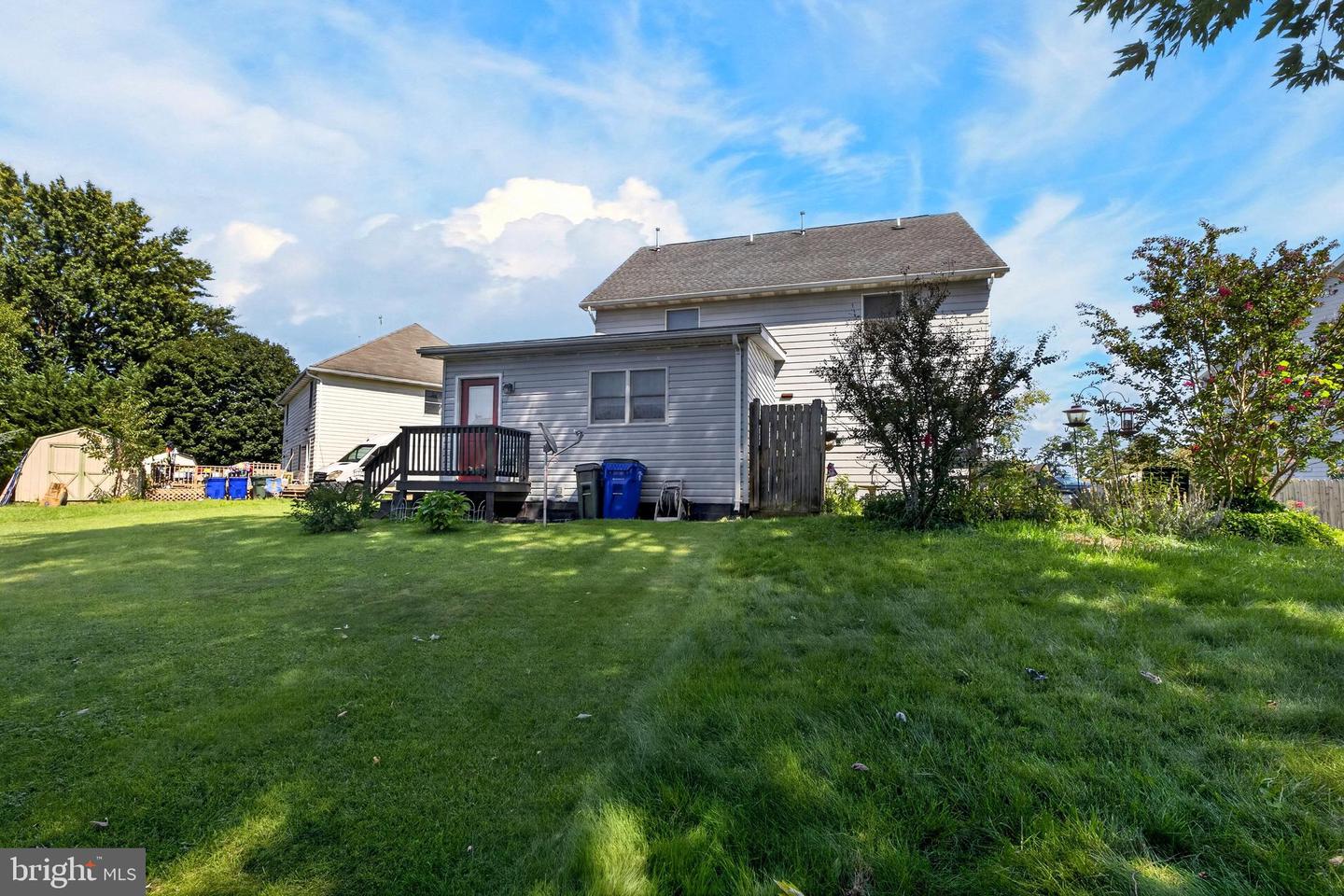 1048 Hampton Circle Property Photo 12