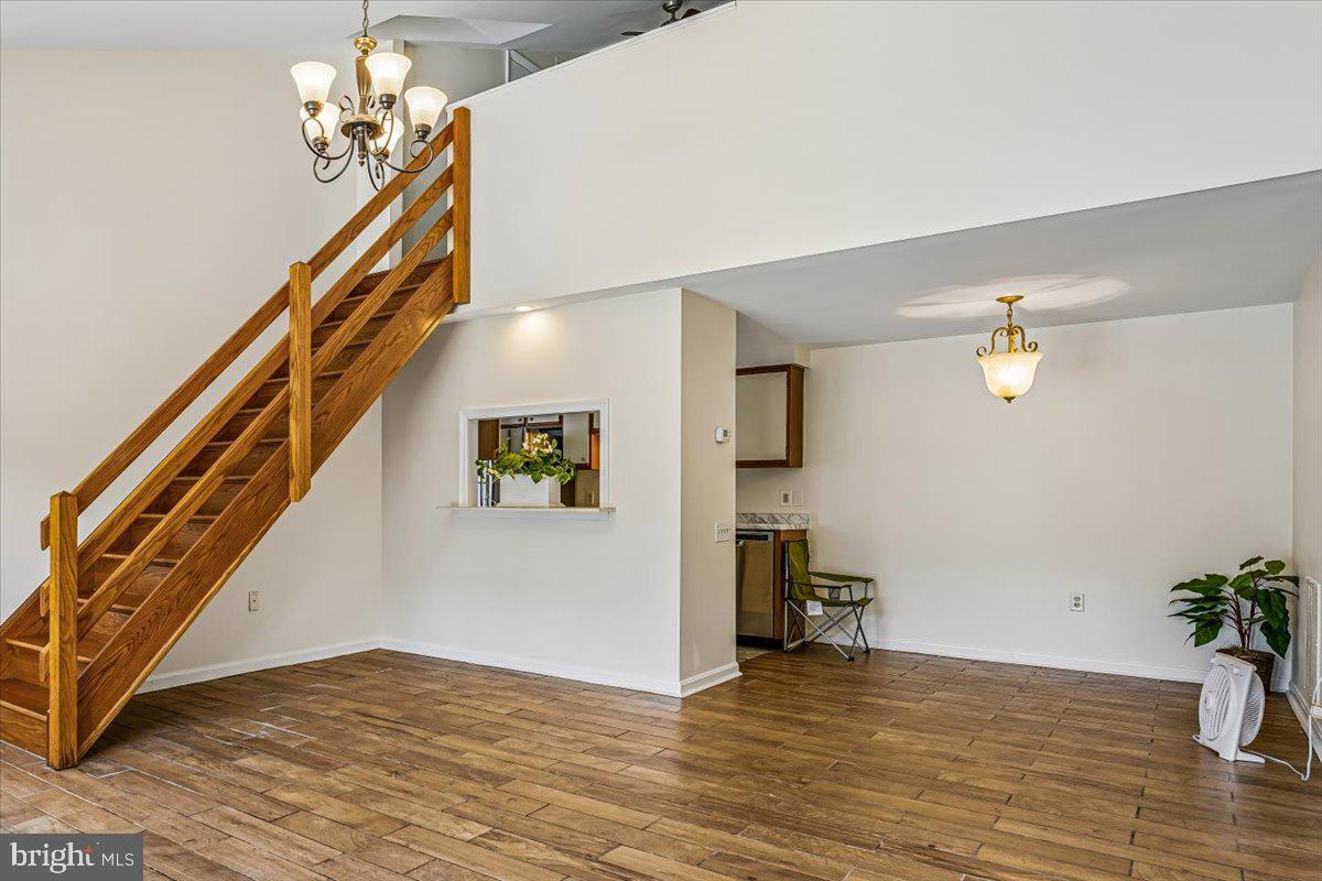 1538 Kensington Dr Property Photo 9