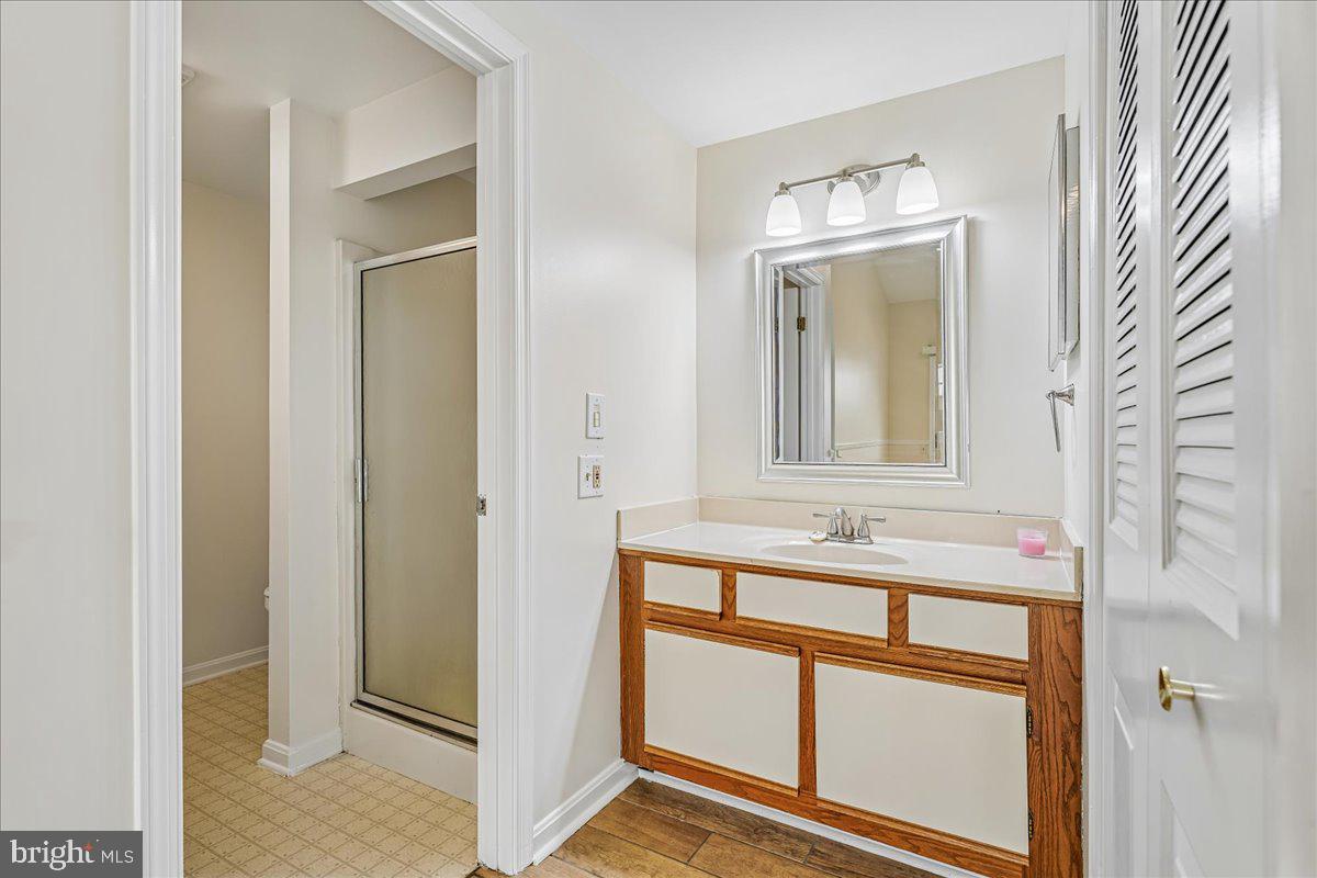 1538 Kensington Dr Property Photo 27