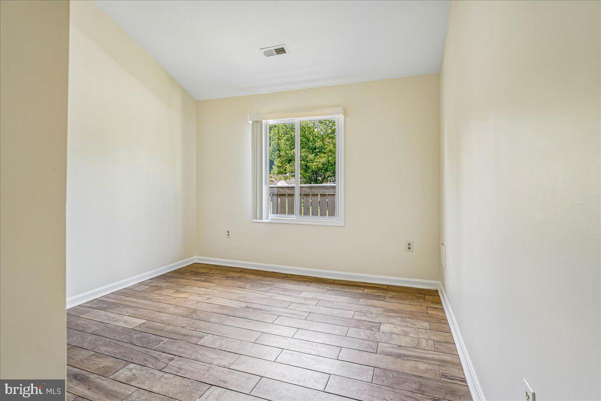 1538 Kensington Dr Property Photo 32
