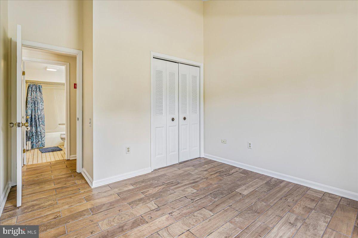 1538 Kensington Dr Property Photo 36