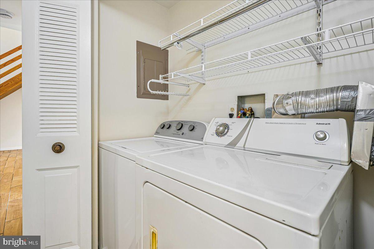 1538 Kensington Dr Property Photo 38