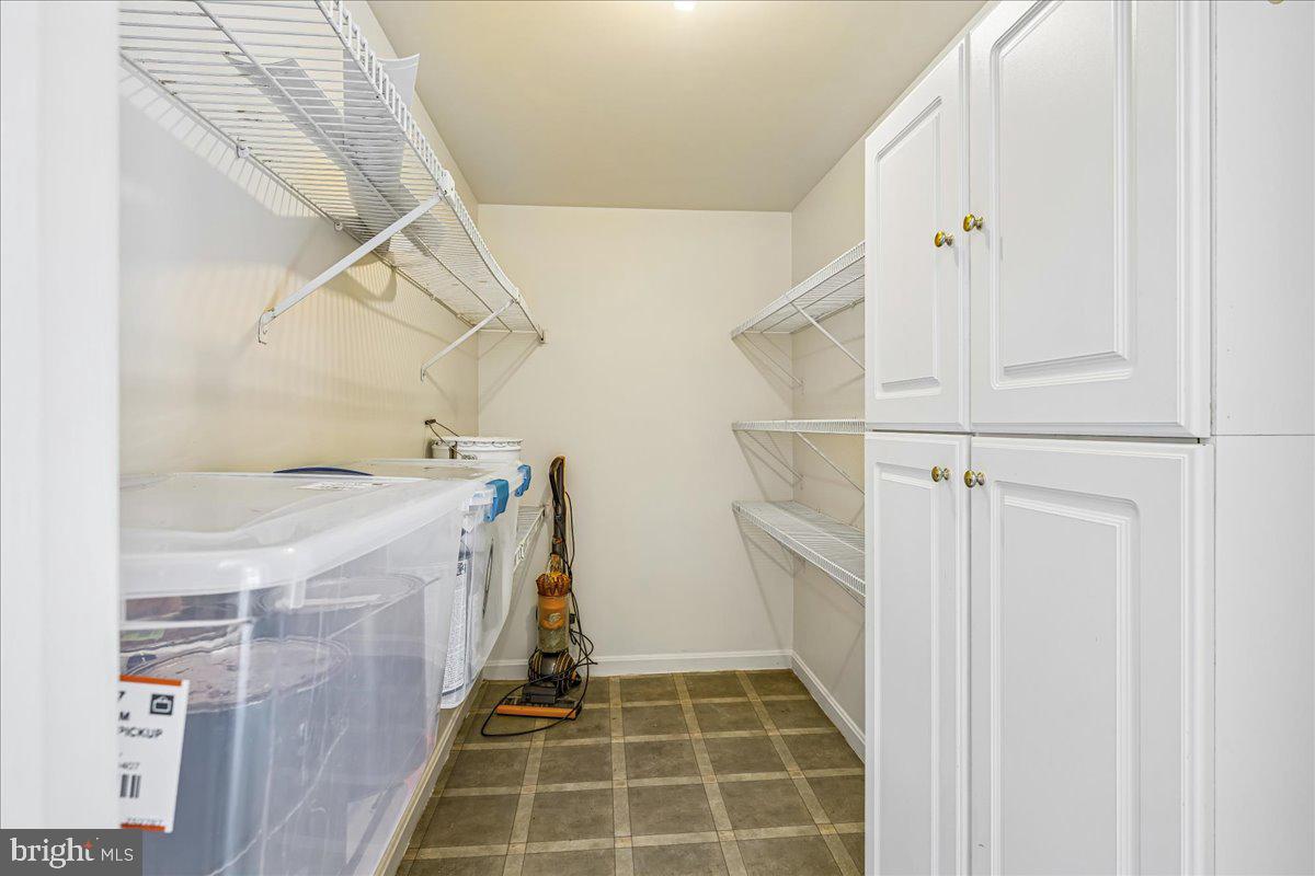 1538 Kensington Dr Property Photo 39