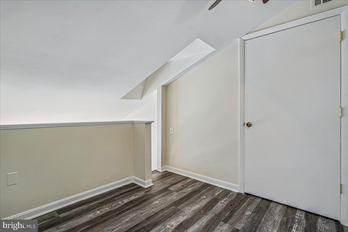 1538 Kensington Dr Property Photo 46