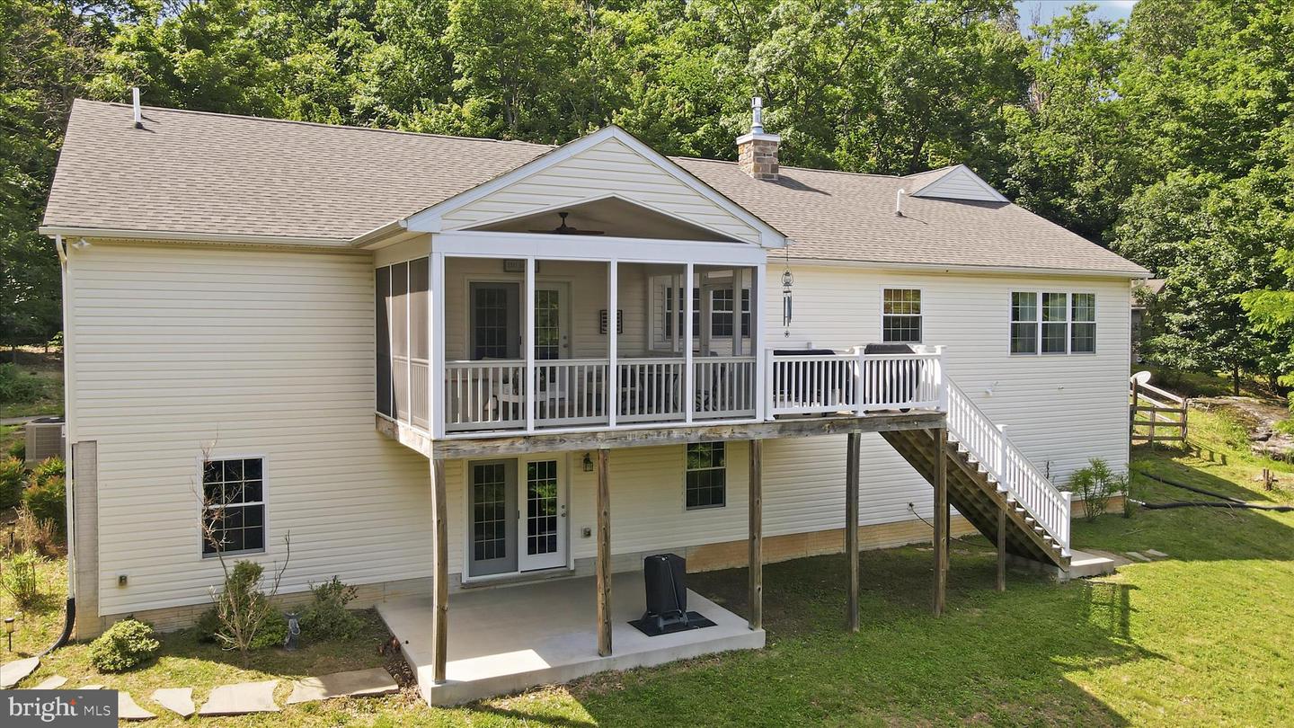 3310 Hawks Hill Ln Property Photo 10