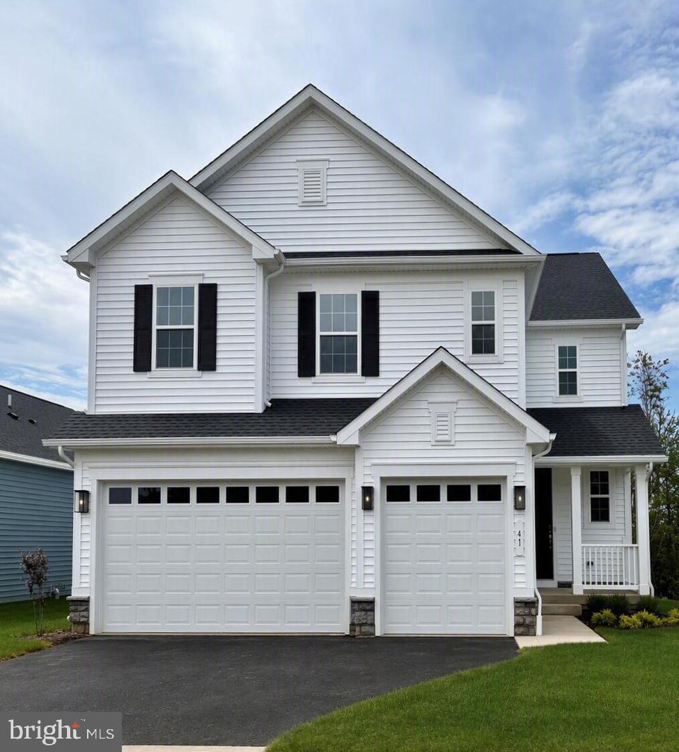 41 Everett Dr Property Photo 1