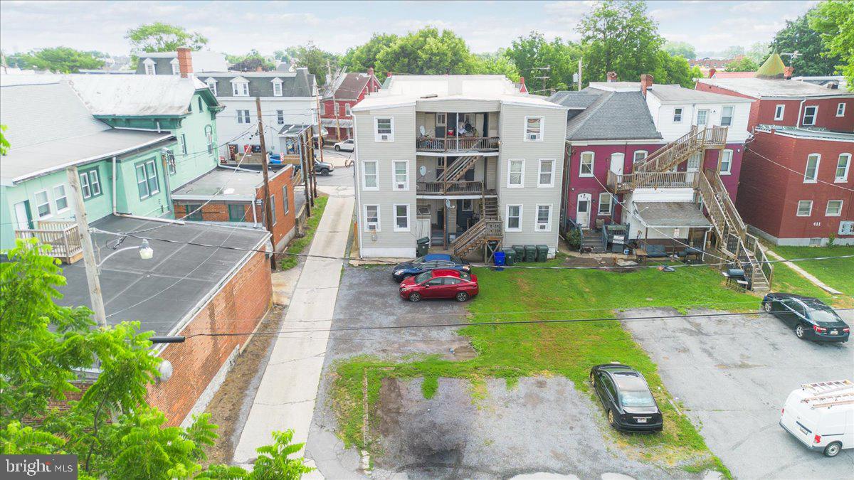 401 S Potomac St Property Photo 6