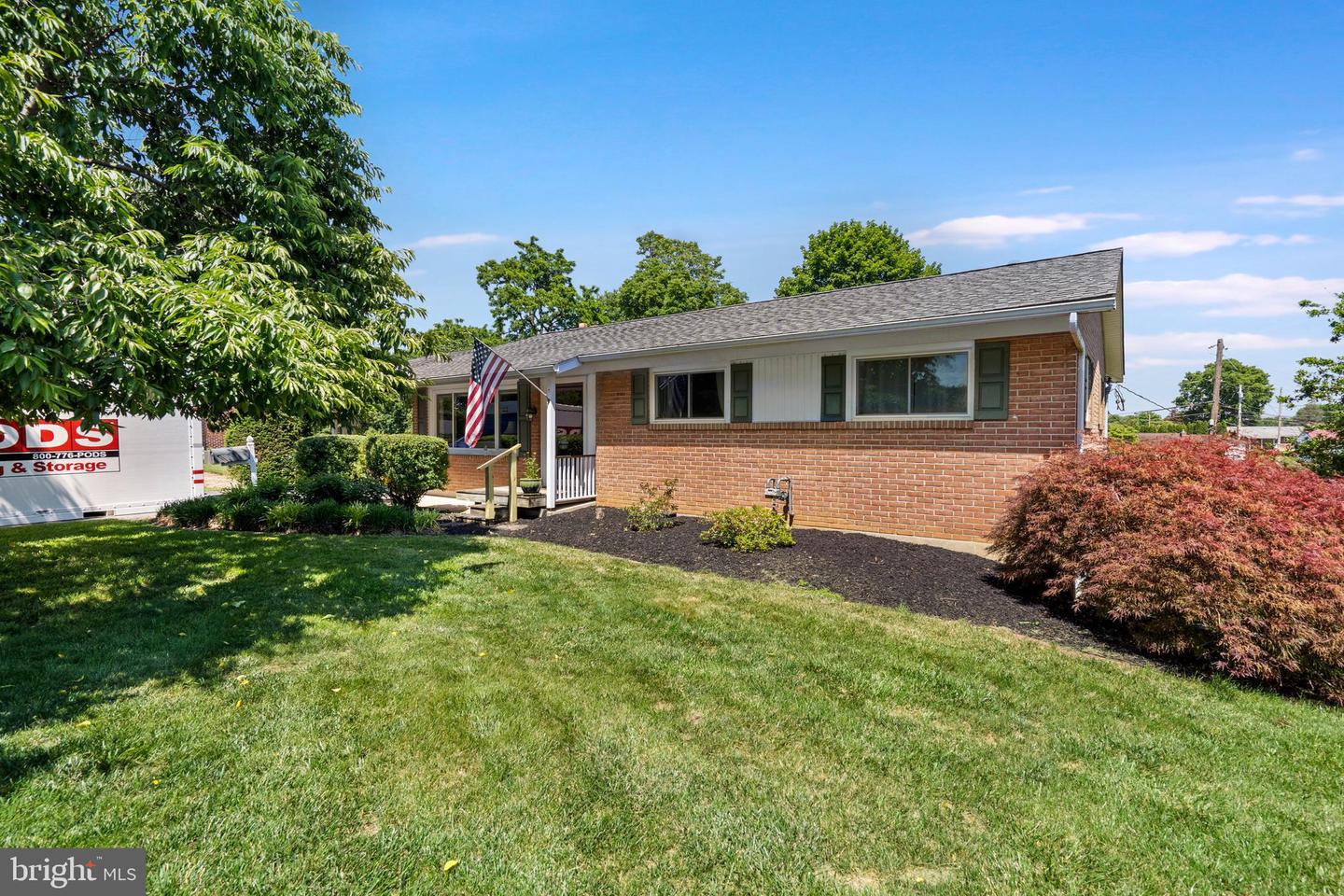 17707 Woodcrest Rd Property Photo 1
