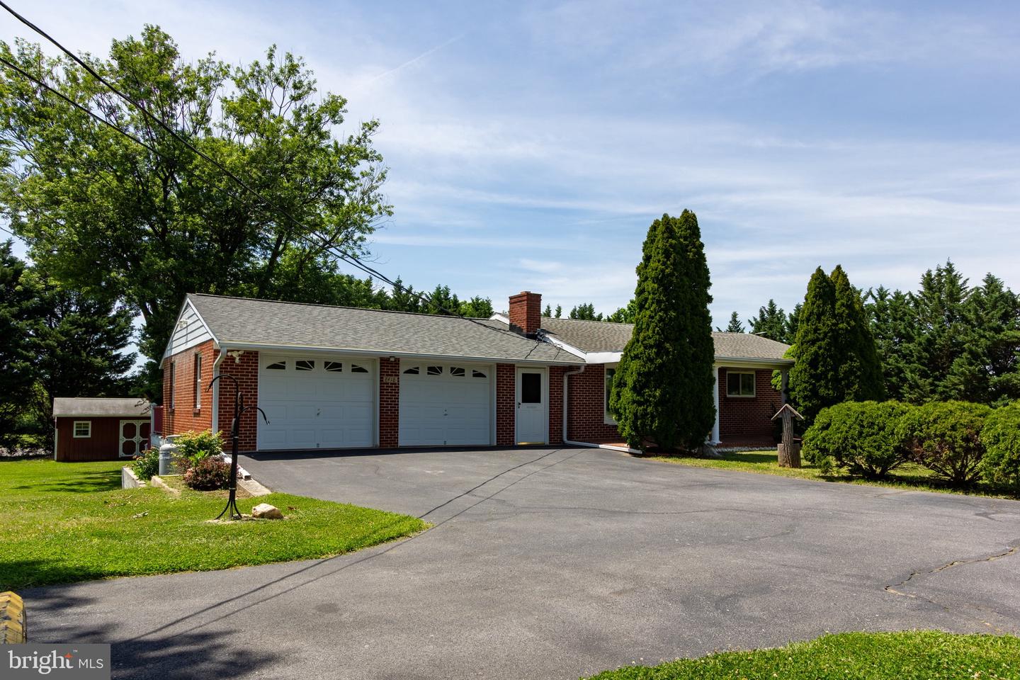 8418 Mapleville Rd Property Photo 4