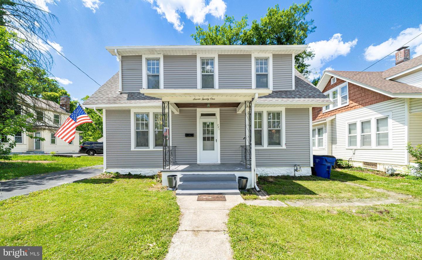 721 VIRGINIA AVE Property Photo 1