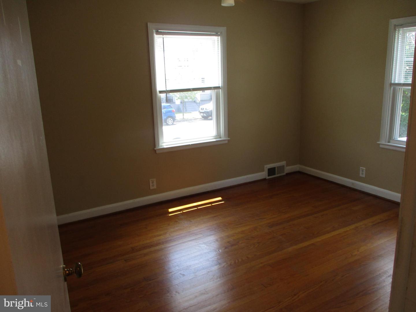 719 Chestnut St Property Photo 29