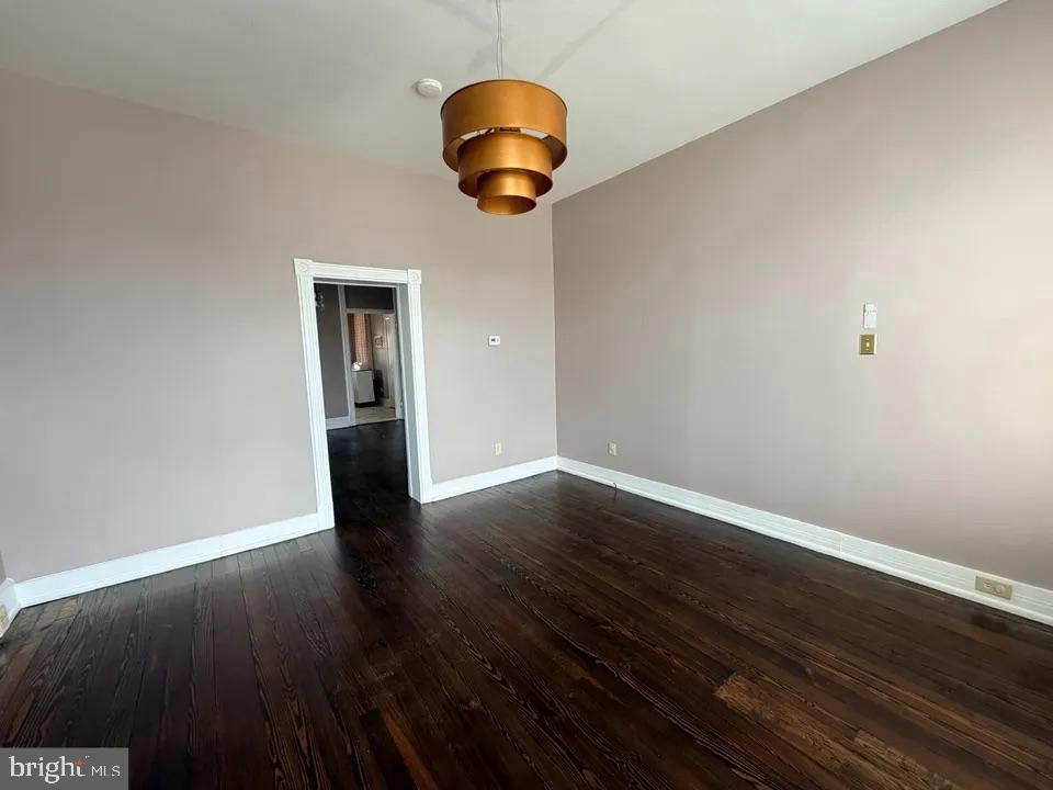 228 E Washington St Property Photo 2