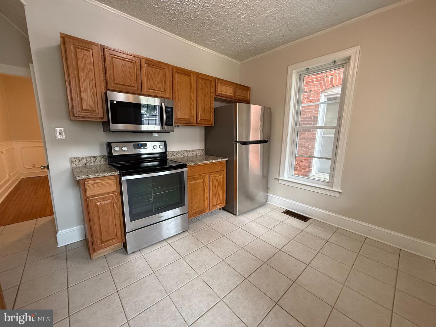 443 N Mulberry St Property Photo 8