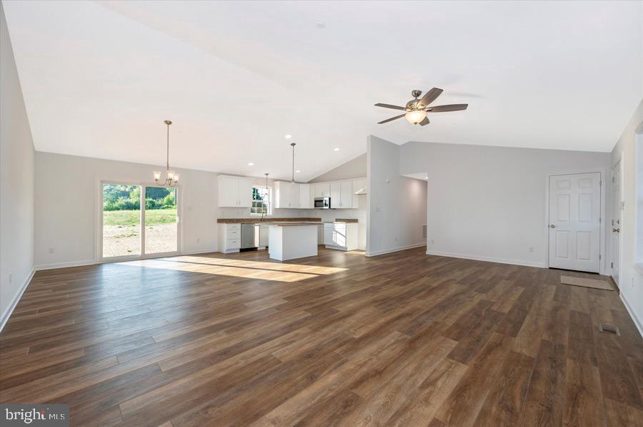 Willowbrook Way Property Photo 2