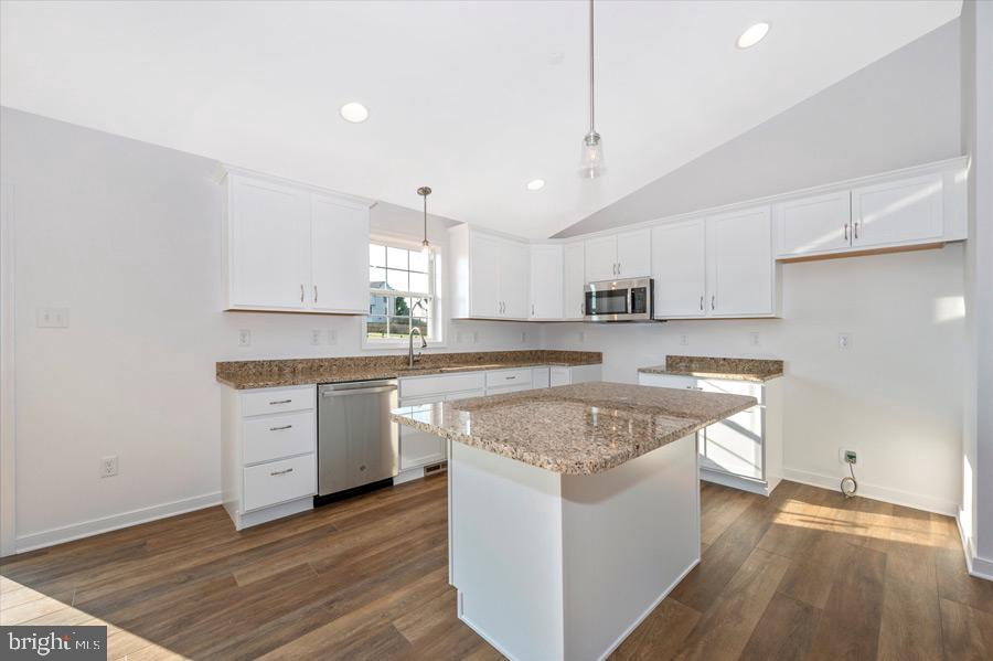 Willowbrook Way Property Photo 3