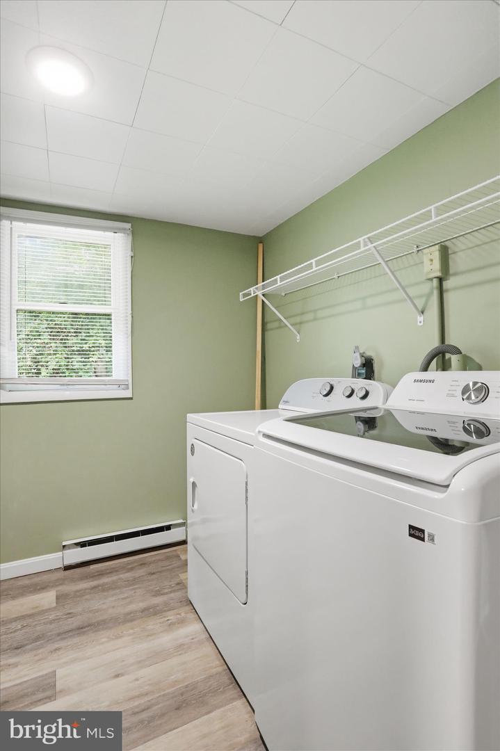 21434 Greenbrier Rd Property Photo 13