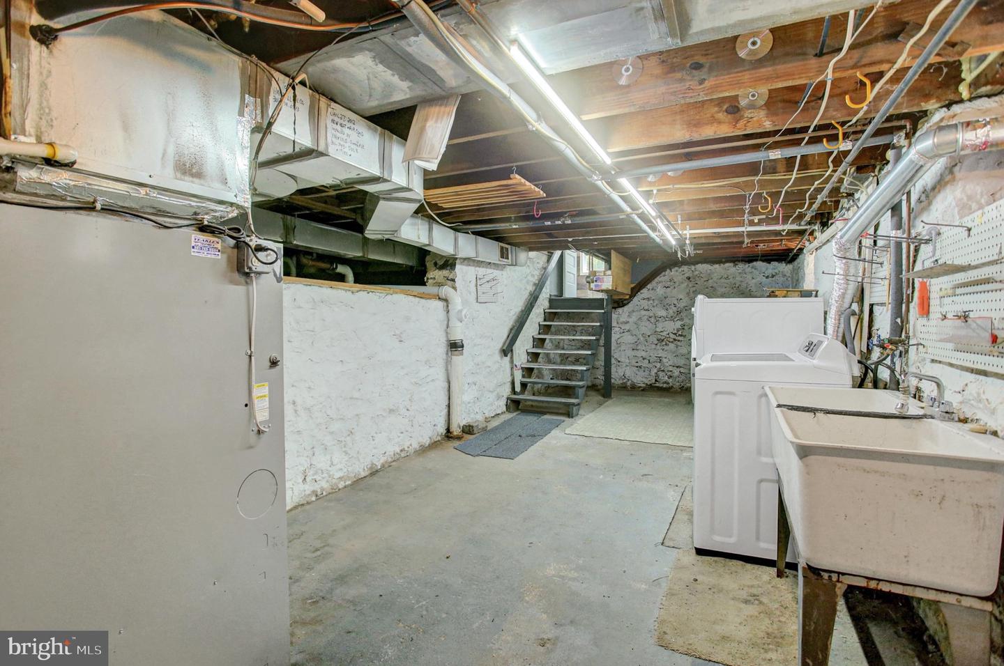 846 Guilford Ave Property Photo 36