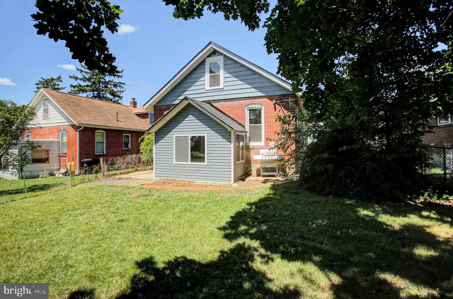 846 Guilford Ave Property Photo 40