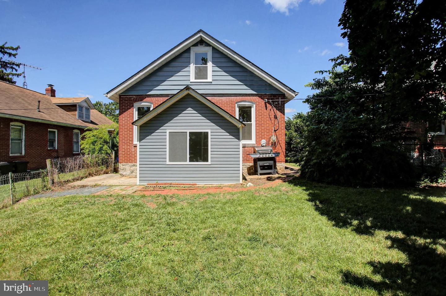 846 Guilford Ave Property Photo 41