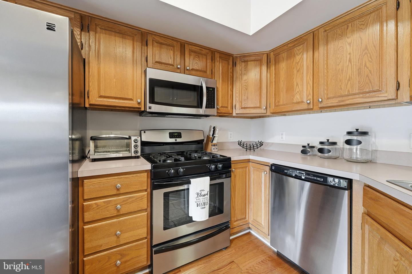 1257 Lindsay Ln Property Photo 3