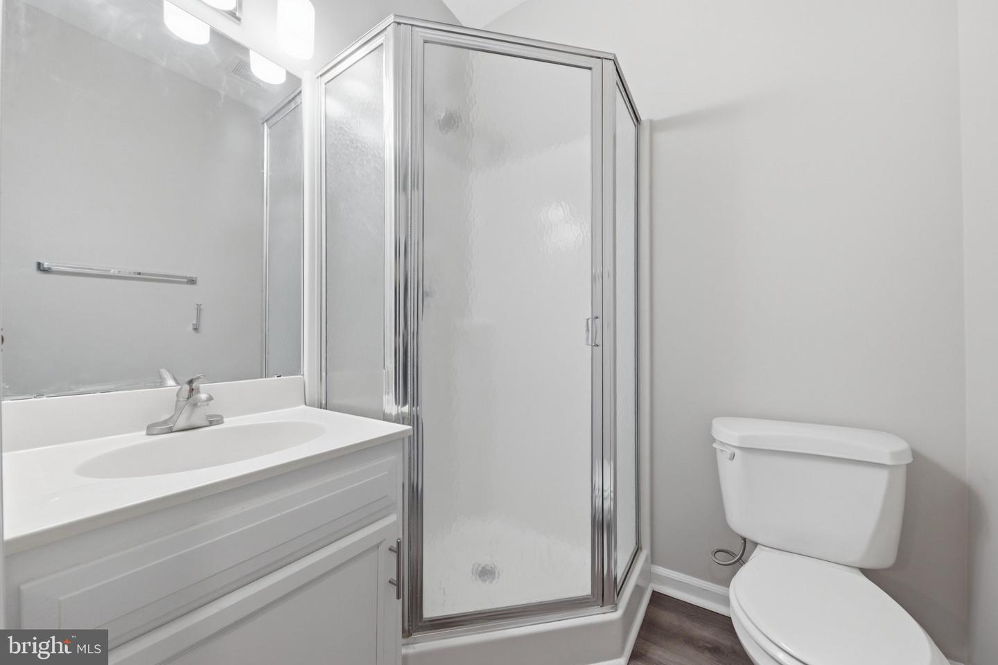 353 Sunbrook Ln #111 Property Photo 12