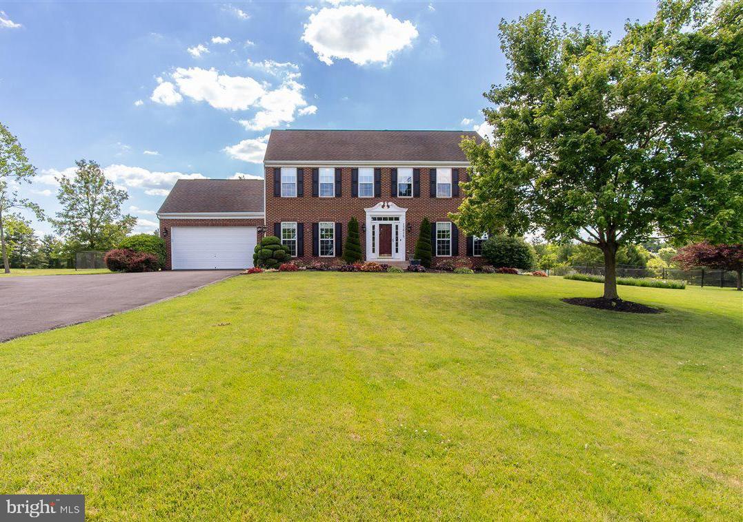 17015 Bivens Ln Property Photo 1