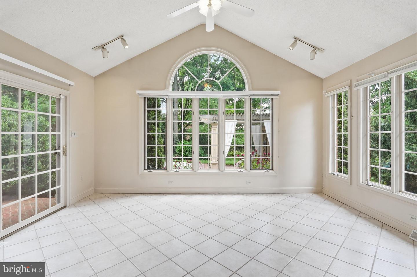 20119 Teakwood Dr Property Photo 26