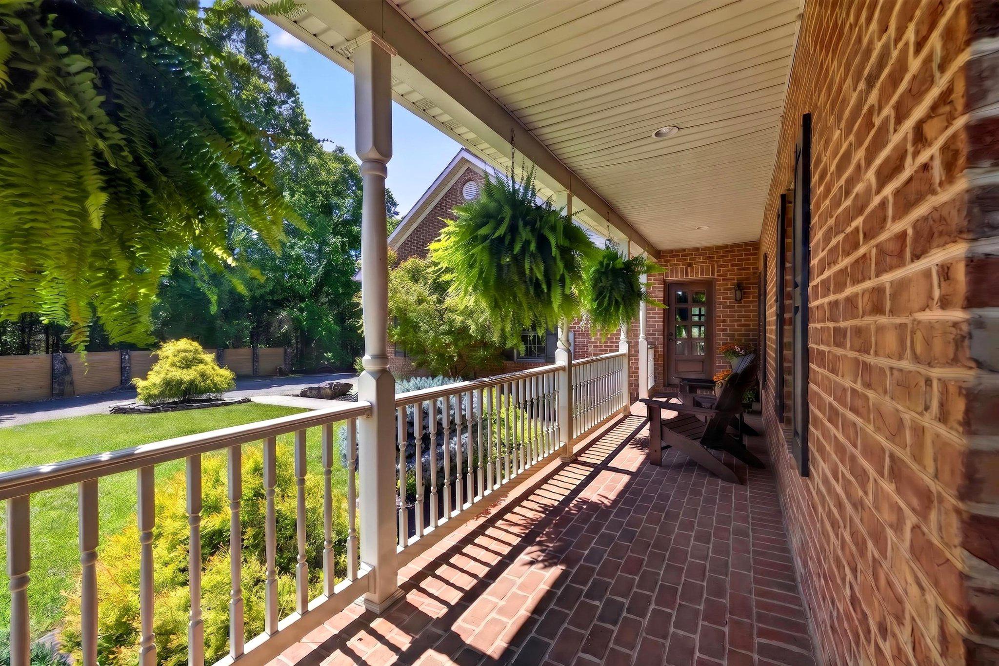 15920 River Bend Ct Property Photo 14
