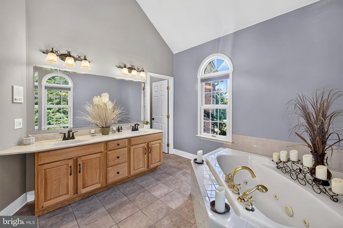 15920 River Bend Ct Property Photo 41