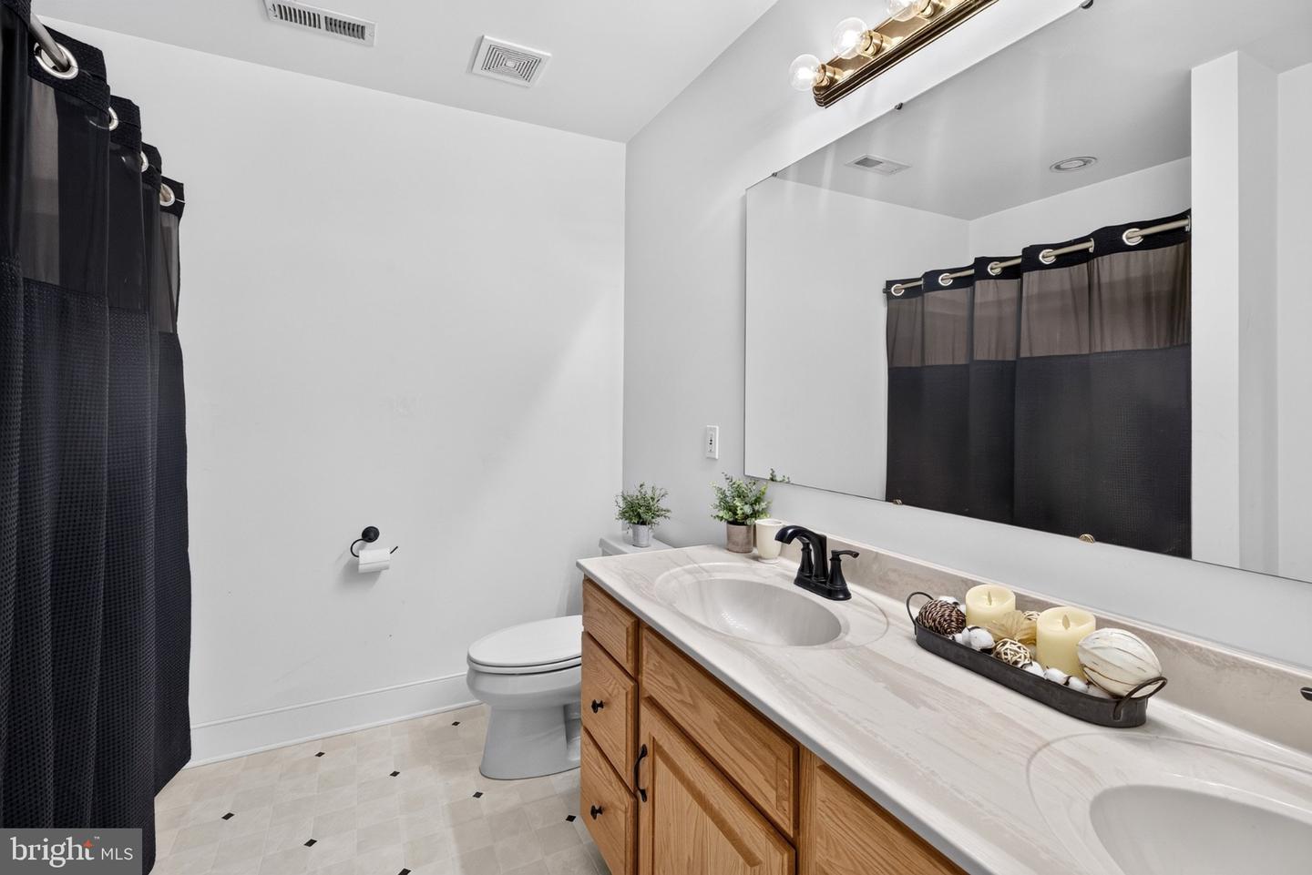 15920 River Bend Ct Property Photo 76