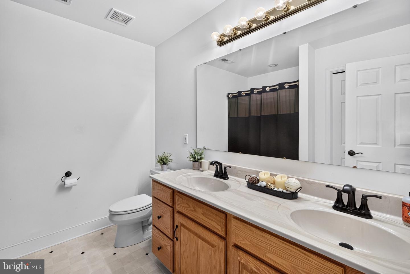 15920 River Bend Ct Property Photo 77