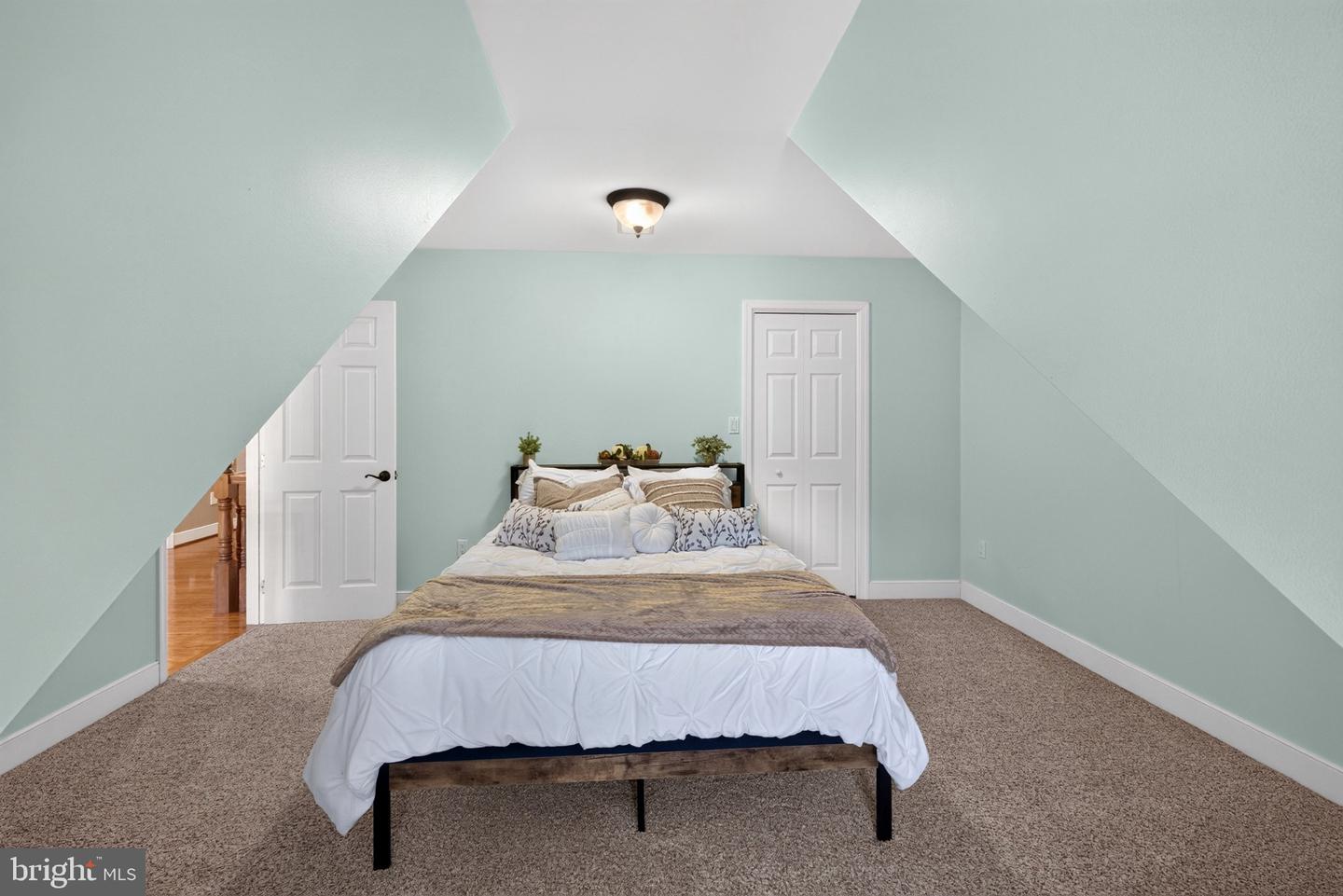 15920 River Bend Ct Property Photo 83