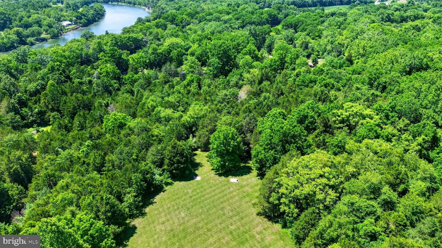 15920 River Bend Ct Property Photo 111