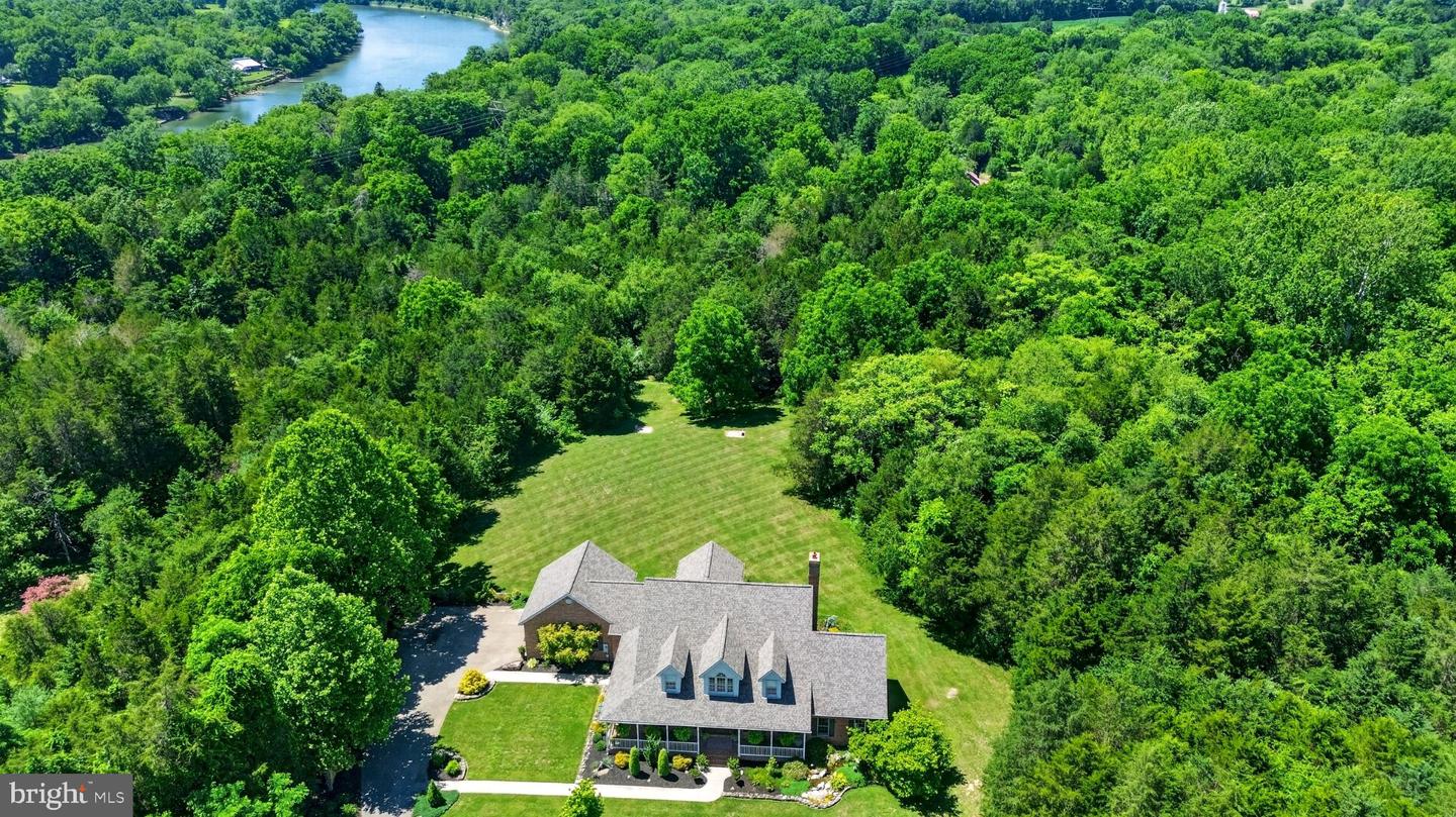 15920 River Bend Ct Property Photo 112