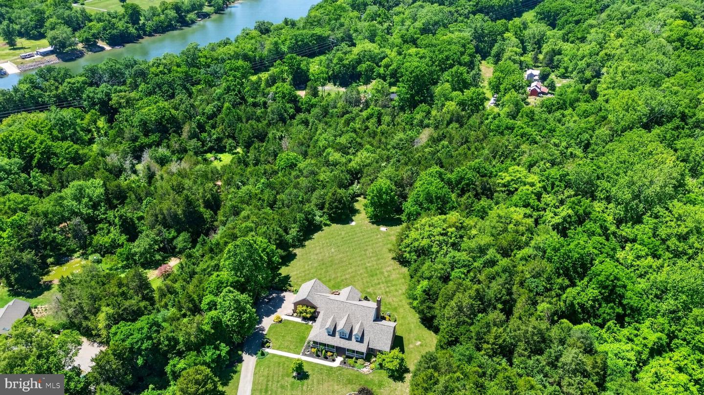 15920 River Bend Ct Property Photo 117