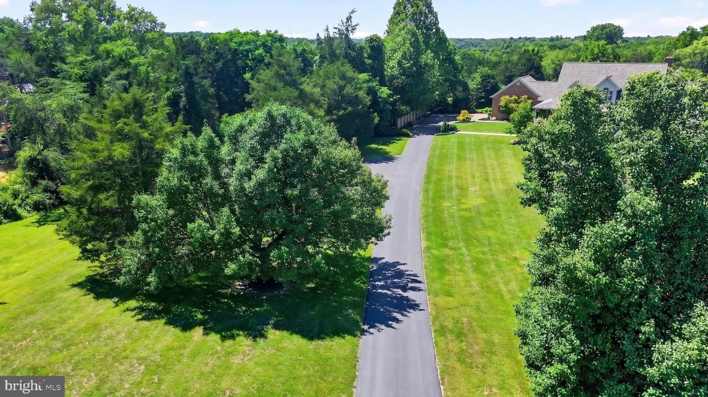 15920 River Bend Ct Property Photo 126