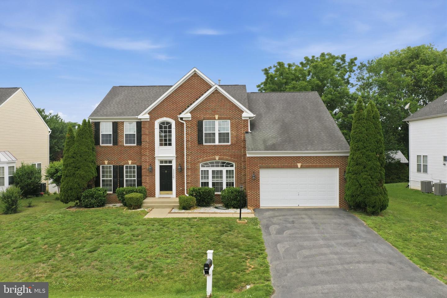 11257 Suffolk Dr Property Photo 1