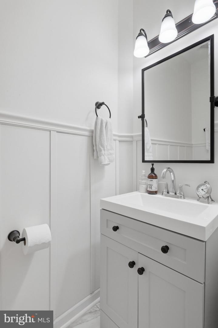 11257 Suffolk Dr Property Photo 14