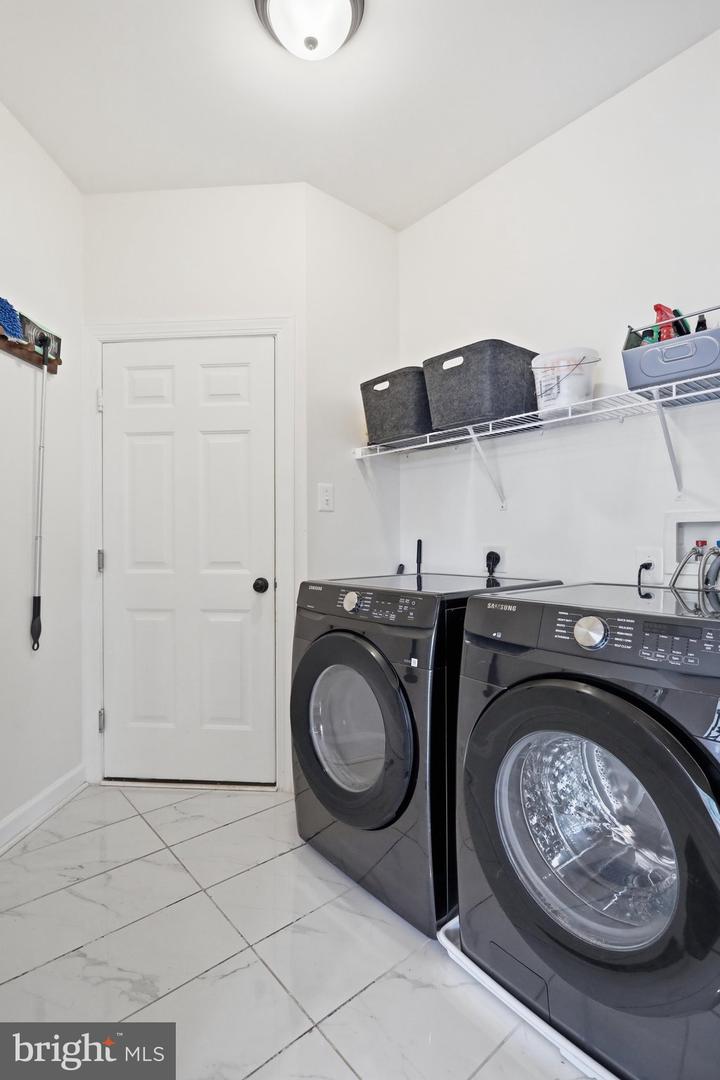 11257 Suffolk Dr Property Photo 15