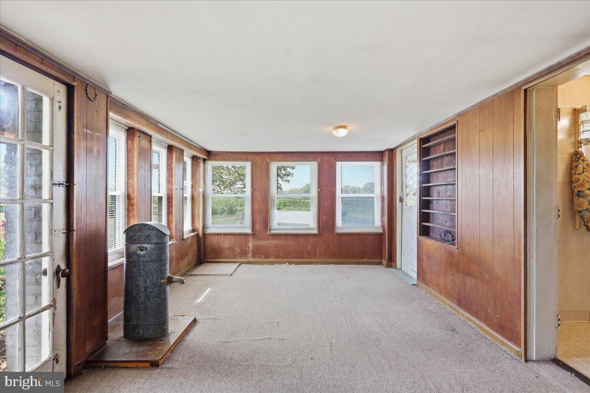 13844 Clear Spring Rd Property Photo 5