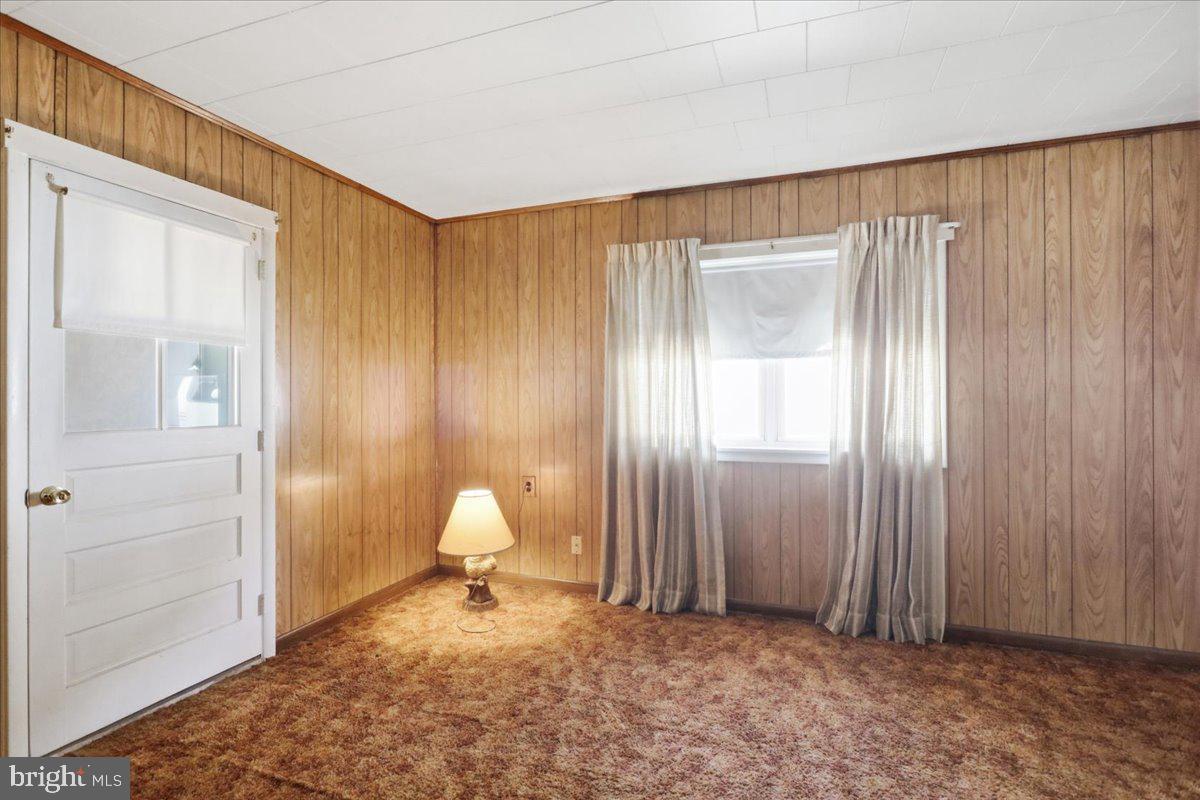 13844 Clear Spring Rd Property Photo 10