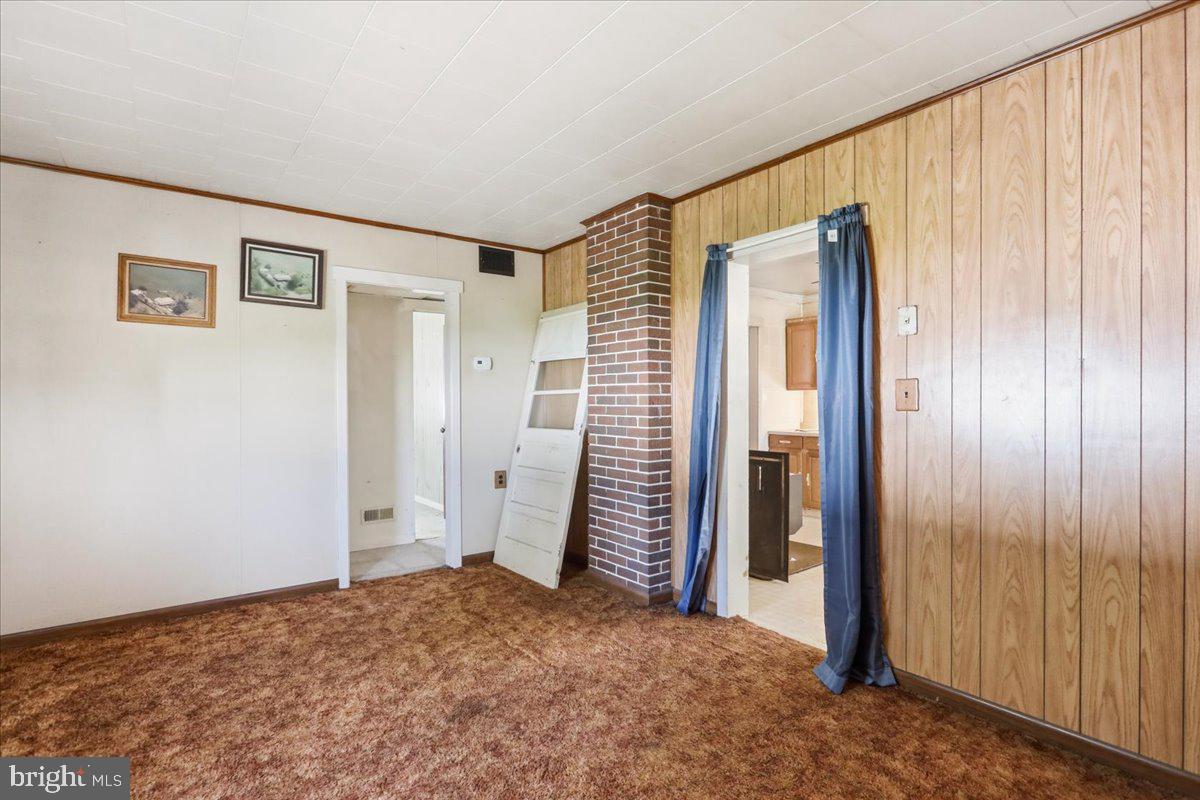 13844 Clear Spring Rd Property Photo 11