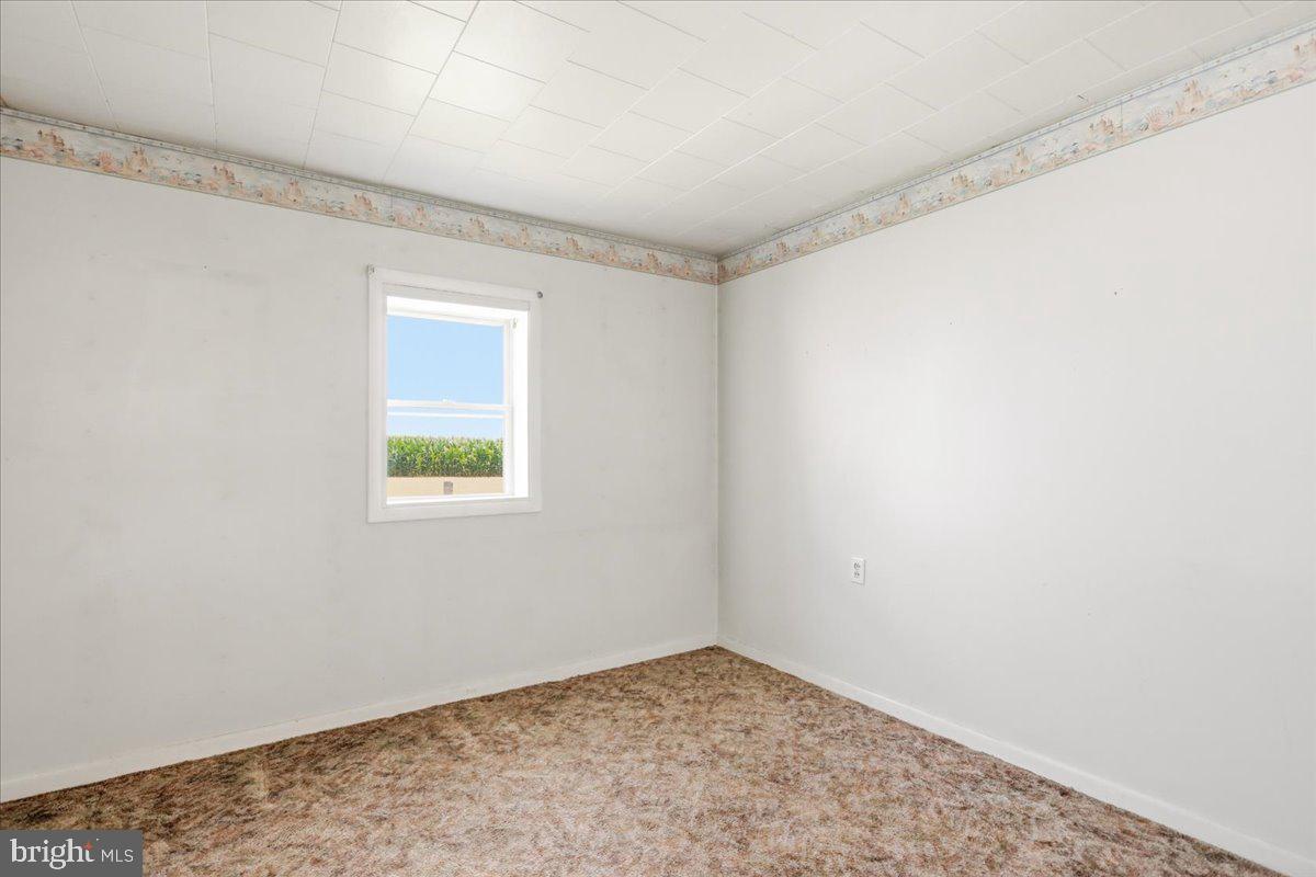 13844 Clear Spring Rd Property Photo 15