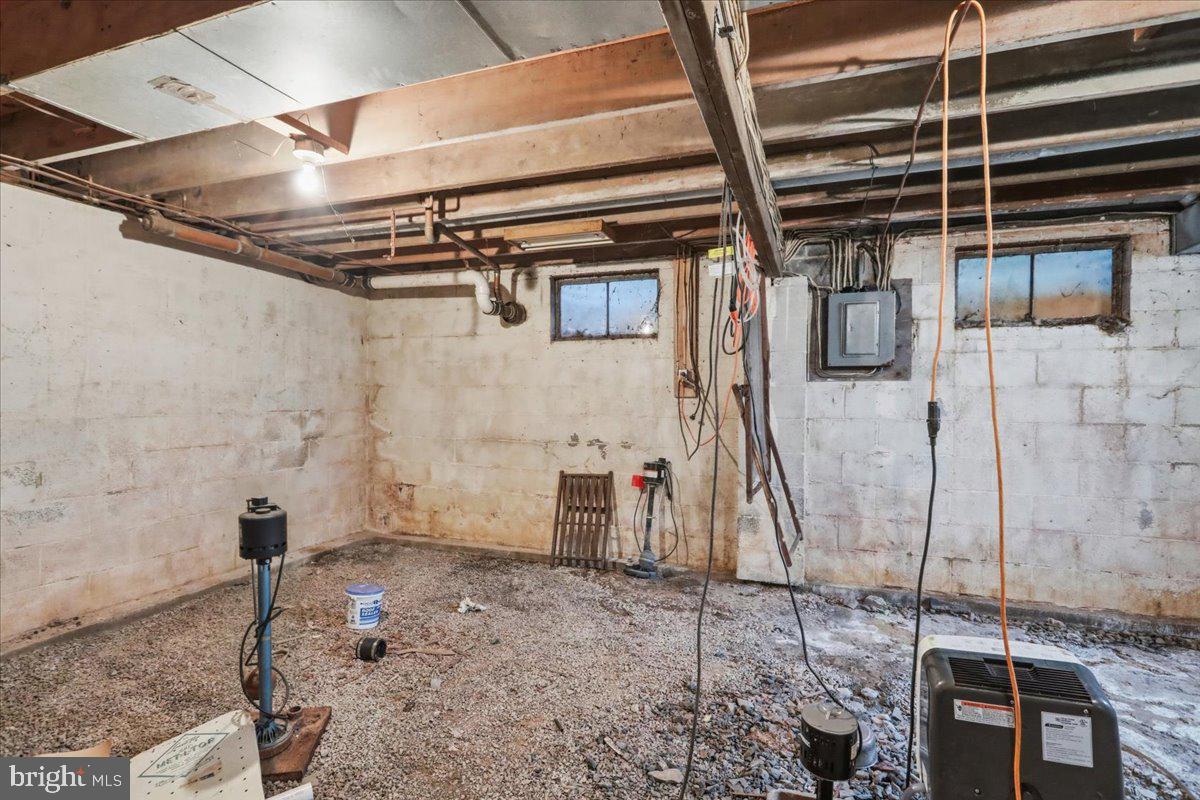 13844 Clear Spring Rd Property Photo 26