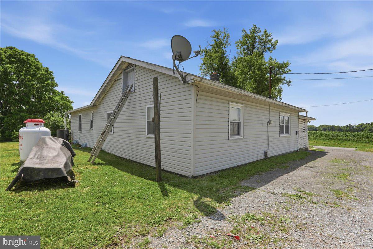 13844 Clear Spring Rd Property Photo 32