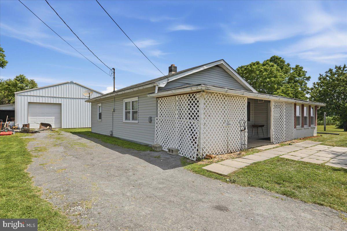 13844 Clear Spring Rd Property Photo 34